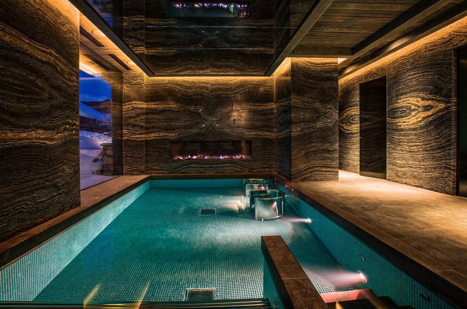 Chalet DEcosse, luxury chalet with a swimming pool in Courchevel
