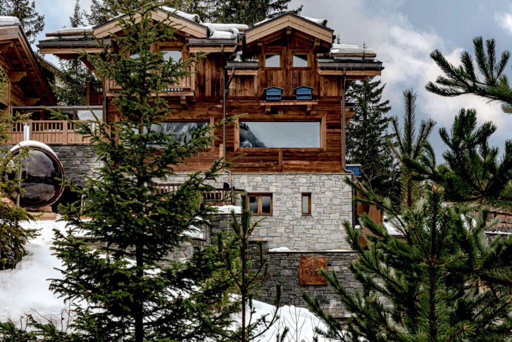 Luxury chalet rental in Courchevel
