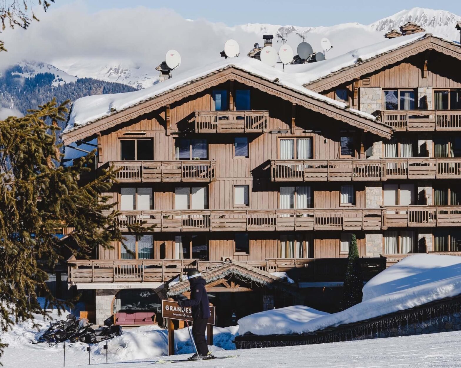 Penthouse LEmpyree, a luxury apartment in Courchevel