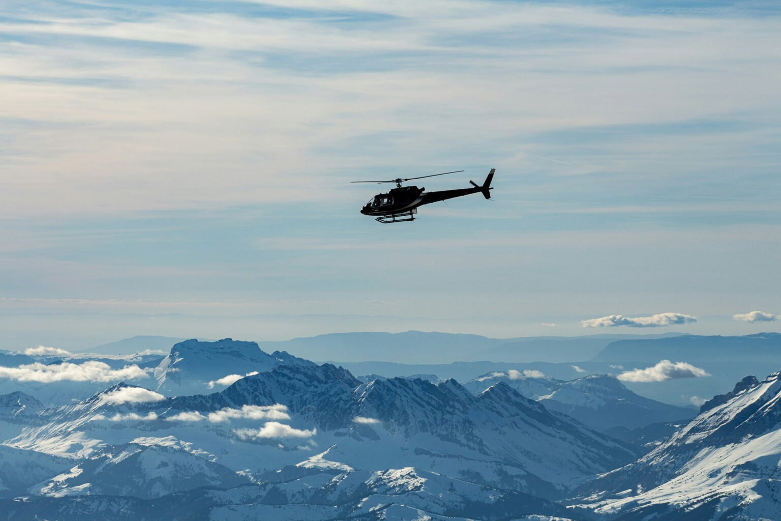 Courchevel Helicopter TRansfers (2)